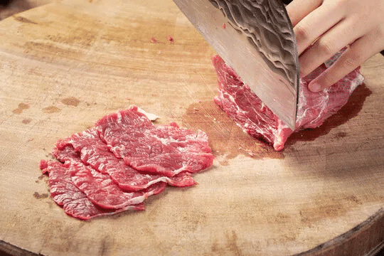 玉子烤肉培训：烧肉店牛肉为什么这么嫩？是不是放了嫩肉粉？揭秘牛肉嫩滑的真正原因