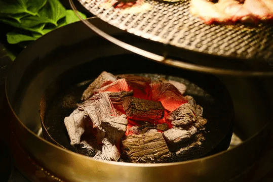 日韩烤肉的区别：看起来都在烤肉，实际上是两套完全不同的逻辑